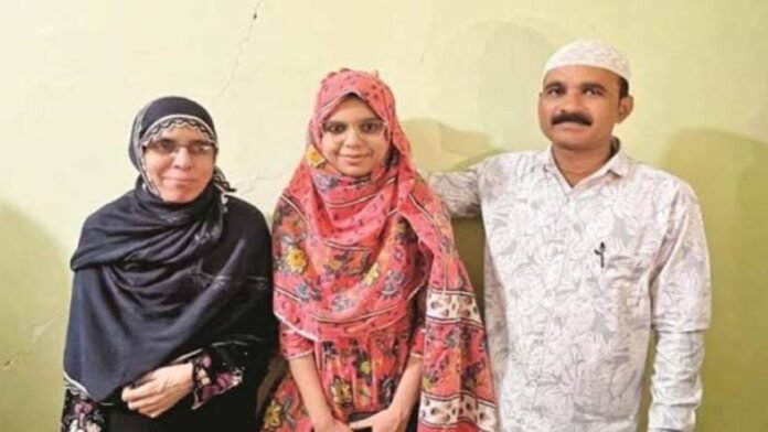 UPSC পরীক্ষায় ১৪২তম স্থান অর্জন করে তাক লাগিয়ে দিয়েছেন আদিবা আনাম